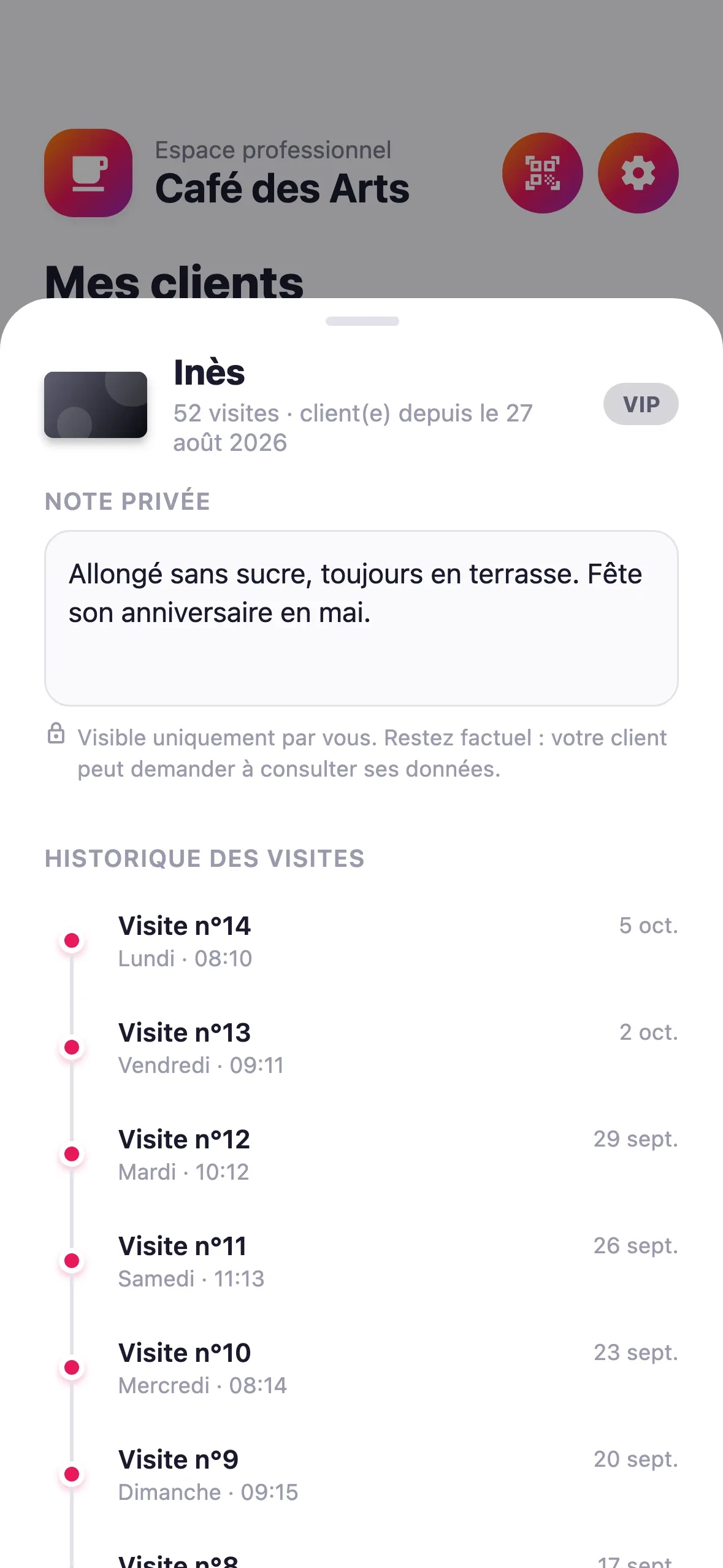 Fiche d'une cliente : note privée et historique des visites